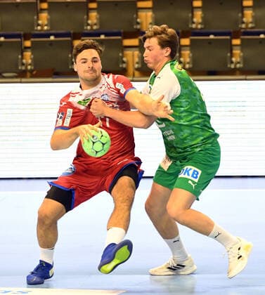 Handball, Herren, Saison 2020 2021, 1. Bundesliga (31. Spieltag), Füchse Berlin - TBV Lemgo, v. l. Dani Baijens (TBV Lemgo), Valter Chrintz (Füchse Berlin), 27.05. 2021, Copyright: xSebastianxRäppoldx xMatthiasxKox