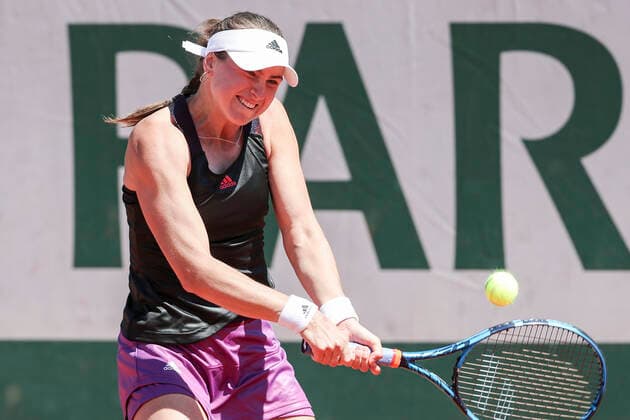 TENNIS - French Open 2021 PARIS,FRANCE,31.MAY.21 - TENNIS - WTA, Tennis Damen Tour, French Open, Roland Garros, Grand Slam. Image shows Rebecca Peterson (SWE).  GEPAxpictures xPatrickxSteiner
