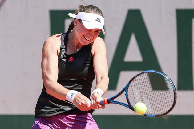 TENNIS - French Open 2021 PARIS,FRANCE,31.MAY.21 - TENNIS - WTA, Tennis Damen Tour, French Open, Roland Garros, Grand Slam. Image shows Rebecca Peterson (SWE).  GEPAxpictures xPatrickxSteiner