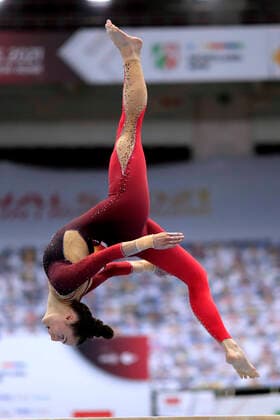 Bilder des Jahres 2021, Sport 06 Juni Sport Themen der Woche KW22 Sport Bilder des Tages SCHAEFER Pauline am Schwebebalken Turnen DTB Deutsche Turn Meisterschaften Mehrkampf der Frauen am 03.Juni 2021 in Dortmund