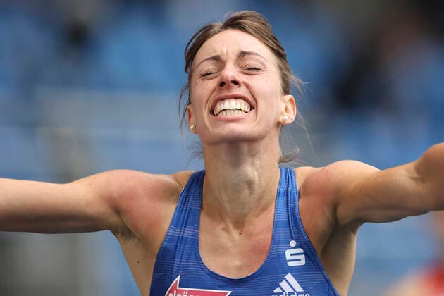 Bilder des Jahres 2021, Sport 06 Juni Sport Themen der Woche KW22 Sport Bilder des Tages Deutsche Leichtathletik-Meisterschaften; Braunschweig, 06.06.2021 Carolina Krafzik (WUE VfL Sindelfingen); Deutsche Leichtathletik-Meisterschaften am 06.06.2021 im Eintracht-Stadion, Braunschweig (Niedersachsen). Copyright: xBEAUTIFULxSPORTS AxelxKohringx