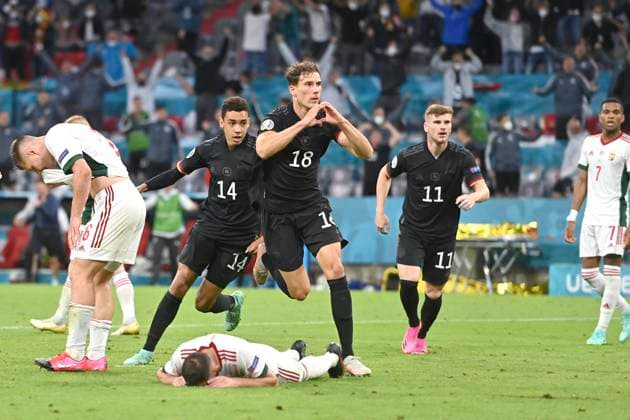 Bilder des Jahres 2021, Sport 06 Juni Sport Themen der Woche KW25 Sport Bilder des Tages Jubel Leon GORETZKA (GER) nach seinem Tor zum 2:2, l. Jamal MUSIALA (GER), Gruppenphase, Vorrunde Gruppe F, Spiel M36, Deutschland (GER) - Ungarn (HUN), am 23.06.2021 in Muenchen Deutschland, Fussball Arena (Alliianz Arena). Fussball EM 2020 vom 11.06.2021-11.07.2021. Ã‚Â