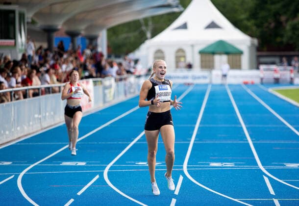 Bilder des Jahres 2021, Sport 07. Juli Sport Themen der Woche KW26 Sport Bilder des Tages 27. BAUHAUS Junioren-Gala; Mannheim, 03.07.2021 Freut sich ueber eine neue persoenliche Bestleistung ueber 400m: Martha D. RASMUSSEN (DEN Denmark); 27. BAUHAUS Junioren-Gala am 03.07.2021 im Michael-Hoffmann-Stadion in Mannheim (Baden-Wuerttemberg). Copyright: xBEAUTIFULxSPORTS R.xSchmittx