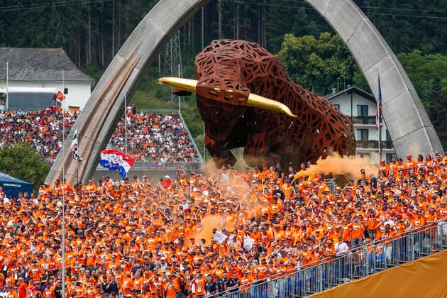 Bilder des Jahres 2021, Sport 07. Juli Sport Themen der Woche KW26 Sport Bilder des Tages Fans, F1 Grand Prix of Austria at Red Bull Ring on July 4, 2021 in Spielberg, Austria. (Photo by HOCH ZWEI) Spielberg Austria