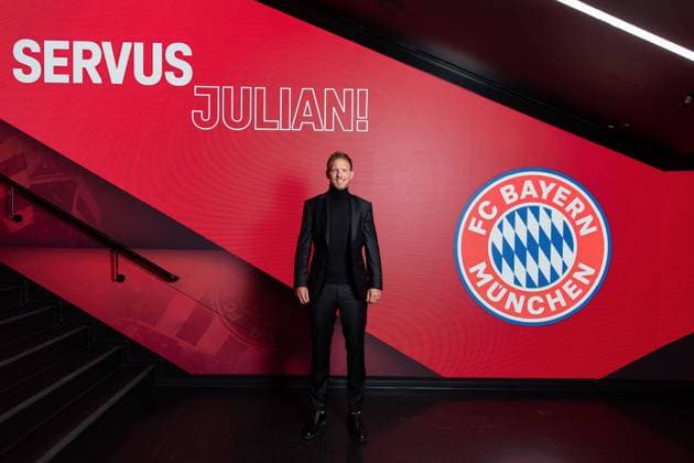 Bilder des Jahres 2021, Sport 07. Juli Sport Themen der Woche KW27 Julian Nagelsmann (FC Bayern Muenchen, Chef-Trainer), GER, FC Bayern Muenchen, antritts Pressekonferenz mit Julian Nagelsmann, Hasan Salihamidzic und Oliver Kahn, 07.07.2021, Foto: FC Bayern Pool via EIBNER Sascha Walther GER, FC Bayern Muenchen, antritts Pressekonferenz mit Julian Nagelsmann, Hasan Salihamidzic und Oliver Kahn, 07.07.2021