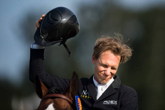 Bilder des Jahres 2021, Sport 07. Juli Sport Themen der Woche KW28 Sport Bilder des Tages 210718 Alexander Zetterman, Sverige jublar pa hästen Triton Hästak efter vinsten i Falsterbo Grand Prix under dag 9 av Falsterbo Horse Show den 18 juli 2021 i Falsterbo. Copyright: PETTERxARVIDSON BB210718PA164
