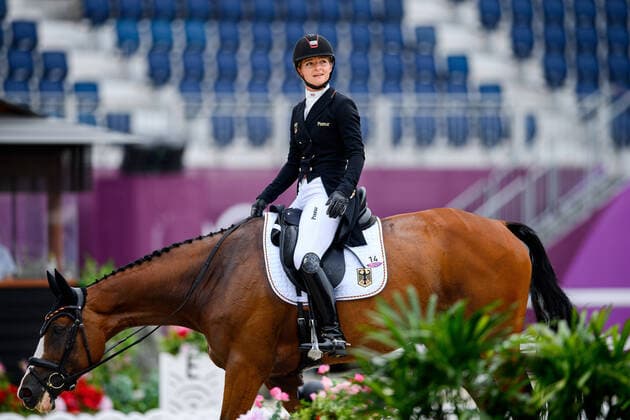 Bilder des Jahres 2021, Sport 07. Juli Sport Themen der Woche KW30 Sport Bilder des Tages 210730 Julia Krajewski of Germany with horse Amanda De B?Neville compete in equestrian dressage team and individual during day 7 of the Tokyo 2020 Olympic Games, Olympische Spiele, Olympia, OS on July 30, 2021 in Tokyo. Photo: Carl Sandin BILDBYRAN kod CS CS0195 ridsport equestrian olympic games olympics os ol olympiska spel olympiske leker tokyo2020 tokyo 2020 tokyo-os tokyo-ol bbeng dressyr Copyright: CARLxSANDIN BB210730CS014