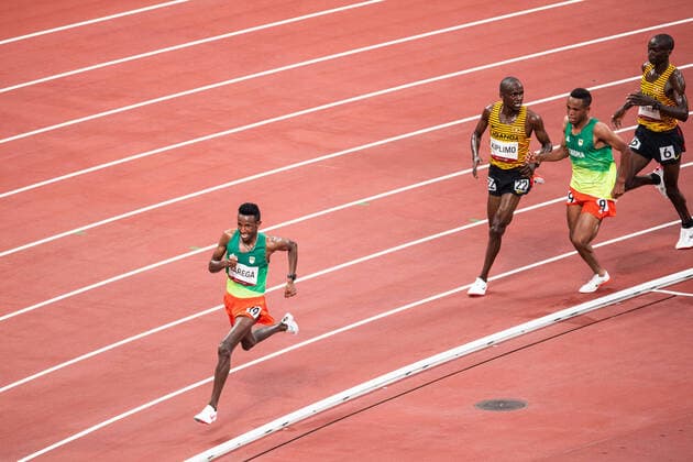 Bilder des Jahres 2021, Sport 07. Juli Sport Themen der Woche KW30 Sport Bilder des Tages 210730 Selemon Barega of Ethiopia competes in men?s 10 000m final during day 7 of the Tokyo 2020 Olympic Games, Olympische Spiele, Olympia, OS on July 30, 2021 in Tokyo. Photo: Jon Olav Nesvold BILDBYRAN COP 217 VG0147 friidrott athletics friidrett olympic games olympics os ol olympiska spel olympiske leker tokyo2020 tokyo 2020 tokyo-os tokyo-ol bbeng Copyright: JONxOLAVxNESVOLD BB210730JE126