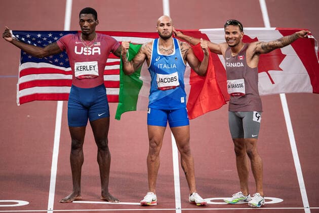 Bilder des Jahres 2021, Sport 08. August Sport Themen der Woche KW30 210801 Fred Kerley of USA, Marcell Jacobs of Italy and Andre De Grasse of Canada celebrate after competing in men?s 100m final during day 9 of the Tokyo 2020 Olympic Games, Olympische Spiele, Olympia, OS on August 1, 2021 in Tokyo. Photo: Jon Olav Nesvold BILDBYRAN COP 217 JM0181 bbeng friidrott athletics friidrett olympic games olympics os ol olympiska spel olympiske leker tokyo2020 tokyo 2020 tokyo-os tokyo-ol jubel Copyright: JONxOLAVxNESVOLD BB210801JE063