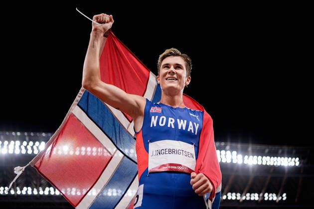 Bilder des Jahres 2021, Sport 08. August Sport Themen der Woche KW31 Sport Bilder des Tages 210807 Jakob Ingebrigtsen of Norway celebrates after winning the men?s 1500 meter final during day 15 of the Tokyo 2020 Olympic Games, Olympische Spiele, Olympia, OS on August 7, 2021 in Tokyo. Photo: Joel Marklund BILDBYRAN kod JM JM0191 bbeng friidrott athletics friidrett olympic games olympics os ol olympiska spel olympiske leker tokyo2020 tokyo 2020 tokyo-os tokyo-ol norge jubel ol-gull gull guld gold Copyright: JOELxMARKLUND BB210807JM063