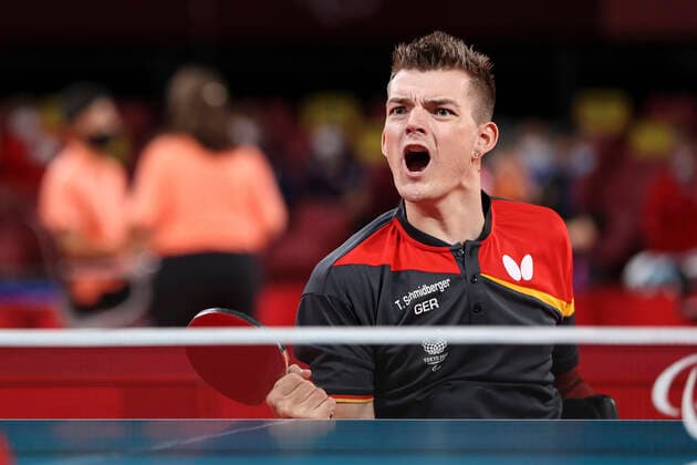 Bilder des Jahres 2021, Sport 08. August Sport Themen der Woche KW34 Sport Bilder des Tages Tokyo 2020 Paralympic Games, 25.08.21 TOKYO, JAPAN 25.08. - Thomas Schmidtberger (GER Borussia Duesseldorf) gegen Vladimir Toporkov (RPC) an Tag 1 der Tokyo 2020 Paralympic Games am 25.08.2021 im Tokyo Metropolitay Gymnasium in Tokyo (Japan). Copyright: xBEAUTIFULxSPORTS AxelxKohringx