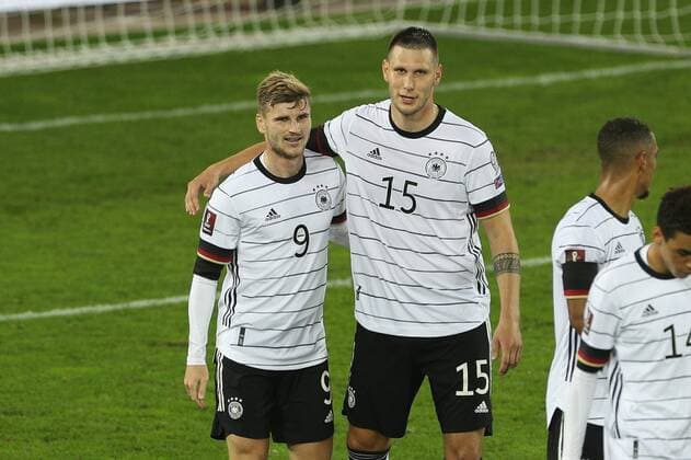 Torjubel von Timo Werner 9 (Deutschland), Niklas Suele 15 (Deutschland) zum 0:1, Liechtenstein vs. Deutschland, WM-Qualifikation, 02.09.2021 Innsbruck Tirol Oesterreich