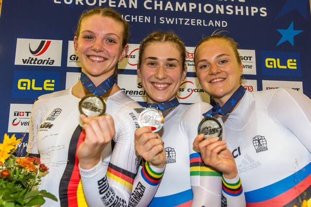 Bilder des Jahres 2021, Sport 10 Oktober Sport Themen der Woche KW40 Sport Bilder des Tages 2021 UEC TRACK ELITE EUROPEAN CHAMPIONSHIPS, 05.10.2021 Alessa-Catriona PROEPSTER (GERMANY) Pauline Sophie GRABOSCH (GERMANY) Lea Sophie FRIEDRICH (GERMANY) win Silver in the women s team sprint at the 2021 UEC Track Elite European Championships on Tuesday, October 5, 2021 in Grenchen, Switzerland Copyright: xBEAUTIFULxSPORTS OlafxRellischx
