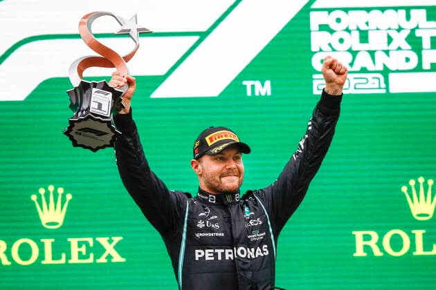 Bilder des Jahres 2021, Sport 10 Oktober 77 Valtteri Bottas (FIN, Mercedes-AMG Petronas F1 Team), F1 Grand Prix of Turkey at Intercity Istanbul Park on October 10, 2021 in Istanbul, Turkey. (Photo by HOCH ZWEI) Istanbul Turkey
