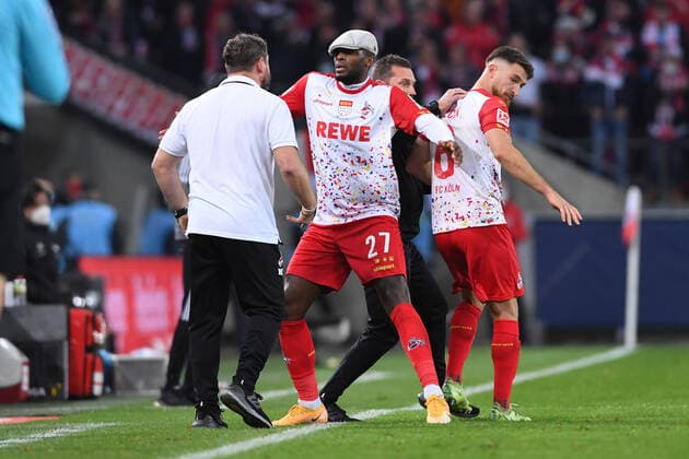 Bilder des Jahres 2021, Sport 11 November Sport Themen der Woche KW44 Sport Bilder des Tages Fußball 1. Bundesliga 11. Spieltag 1. FC Köln - 1. FC Union Berlin am 24.10.2021 im RheinEnergieStadion in Köln Torjubel Jubel zum 2:2 durch Anthony Modeste ( Köln ) DFL regulations prohibit any use of photographs as image sequences and or quasi-video.