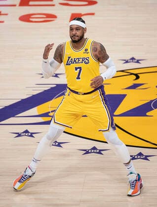 November 26, 2021, Los Angeles, California, USA: Camelo Anthony 7 of the Los Angeles Lakers celebrates after tying the game during their regular season NBA, Basketball Herren, USA game with the Sacramento Kings on Friday November 26, 2021 at the Staples Center in Los Angeles, California. Lakers lose to Kings, 137-141. PI Los Angeles USA - ZUMAp124 20211126_zaa_p124_024 Copyright: xJAVIERxROJASx
