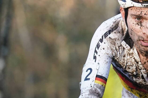 Bilder des Jahres 2022, Sport 01 Januar Sport Themen der Woche KW52 Sport Bilder des Tages Cyclocross Course PÃ tange, Petange 1.1.2022, Internationaler Cyclocross, Querfeldein, Radcross, Rad Cross, PÃ tange, Petange, Petingen, Luxemburg, vl: Marcel Meisen (Alpecin - Fenix, Deutschland, GER)