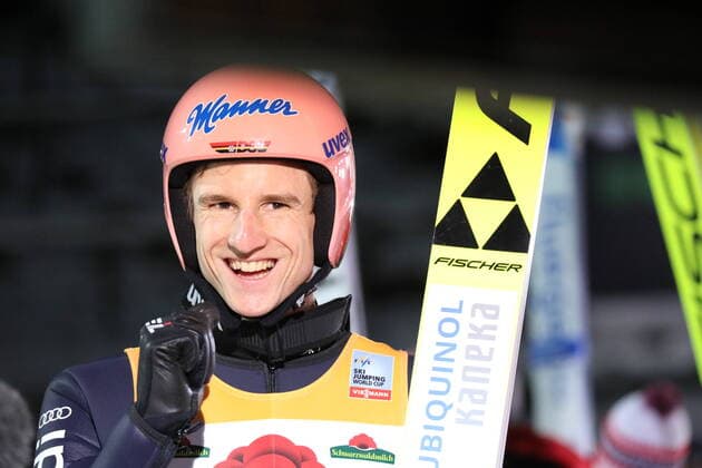 Bilder des Jahres 2022, Sport 01 Januar Sport Themen der Woche KW03 Sport Bilder des Tages Er konnte strahlen beim FIS Weltcup Skispringen in Titisee-Neustadt: Karl Geiger (SC Oberstdorf) FIS Weltcup Skispringen Titisee-Neustadt Einzel Titisee-Neustadt Copyright: xHahnex Eibner-Pressefotox EP_joha