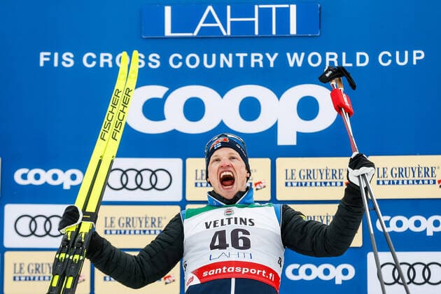 Bilder des Jahres 2022, Sport 02 Februar Sport Themen der Woche KW08 Sport Bilder des Tages 220227 Iivo Niskanen of Finland celebrates after competing in Men s Cross Country Skiing 15 km Classic Technique interval start during the FIS Cross-Country World Cup on February 27, 2022 in Lahti. Photo: Kalle Parkkinen BILDBYRAN COP 211 KP0027 bbeng cross-country skiing dam fis cross country world cup classic technique klassisk langrenn skidor världscupen jubel Copyright: KALLExPARKKINEN BB220227ZM003