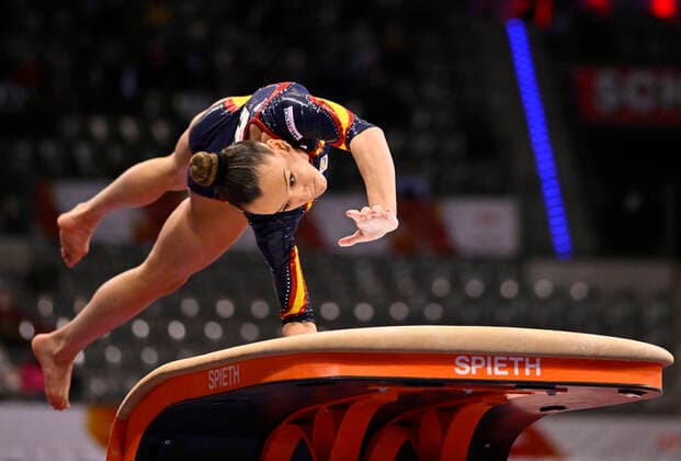 Bilder des Jahres 2022, Sport 03 März Sport Themen der Woche KW11 Sport Bilder des Tages Laia FONT (ESP) Sprung EnBW DTB-Pokal Turnen 20.03.2022 Porsche Arena Stuttgart EnBW DTB-Pokal Turnen