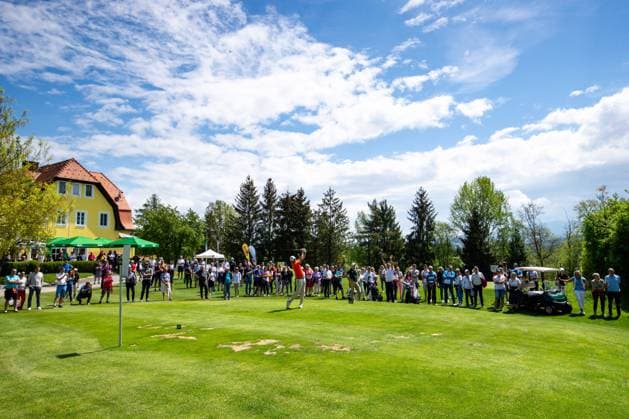 GOLF - Goesser Open 2022 MARIA LANKOWITZ,AUSTRIA,14.MAY.22 - GOLF - Alps Tour, Goesser Open, GC Erzherzog Johann. Image shows Markus Brier (AUT). Keywords: general view, fans.  GEPAxpictures xMaticxKlansek