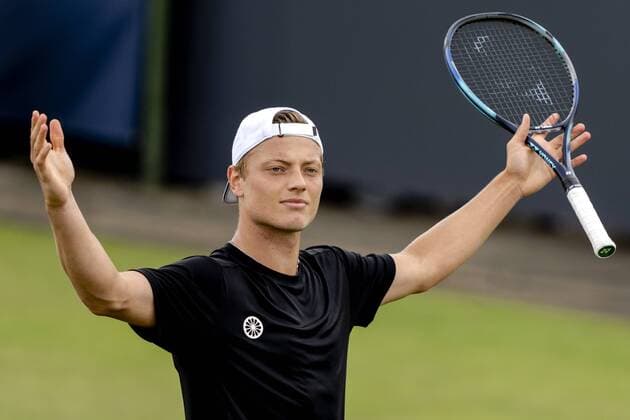 Sport Themen der Woche KW23 ROSMALEN - Tennis player Tim Van Rijthoven wins his match against Hugo Gaston (not in photo, France) at the international tennis tournament Libema Open. The combined Dutch tennis tournament for men and women will be held on the grass courts of Autotron for twelve days. ANP SANDER KING xVIxANPxSportx xxANPxIVx