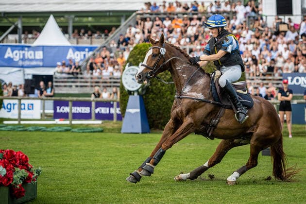 Bilder des Jahres 2022, Sport 07 Juli 220713 Sandra Gustafsson, Sverige, tävlar med hästen Koordinat i Falsterbo Hunting Presented By Vellinge Kommun under dag 5 av Falsterbo Horse Show den 13 juli 2022 i Falsterbo. Copyright: CHRISTOFFERxBORGxMATTISSON BB220713CB104