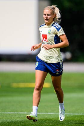 220714 Amanda Nilden of the Swedish women s national football team at a training session during the UEFA Women s Euro 2022 Championship on July 14, 2022 in Chester. Photo: Ludvig Thunman BILDBYRAN kod LT LT0372 fotboll football soccer fotball fotbolls-em europamästerskap em uefa womens euro träning practice training sverige sweden day 9 dam bbeng Copyright: LUDVIGxTHUNMAN BB220714LT020