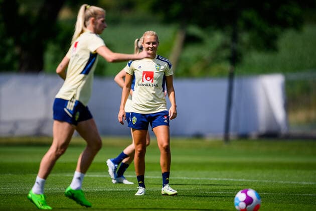 220718 Amanda Nilden of the Swedish women s national football team at a training session during the UEFA Women s Euro 2022 Championship on July 18, 2022 in Chester. Photo: Ludvig Thunman BILDBYRAN kod LT LT0379 fotboll football soccer fotball fotbolls-em europamästerskap em uefa womens euro träning practice training sverige sweden day 13 dam bbeng Copyright: LUDVIGxTHUNMAN BB220718LT007