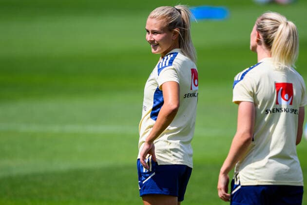 220718 Amanda Nilden of the Swedish women s national football team at a training session during the UEFA Women s Euro 2022 Championship on July 18, 2022 in Chester. Photo: Ludvig Thunman BILDBYRAN kod LT LT0379 fotboll football soccer fotball fotbolls-em europamästerskap em uefa womens euro träning practice training sverige sweden day 13 dam bbeng Copyright: LUDVIGxTHUNMAN BB220718LT016