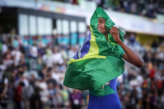 Bilder des Jahres 2022, Sport 07 Juli Sport Themen der Woche KW29 Sport Bilder des Tages World Athletics Championships Oregon 22; United States of America, 19.07.2022 Alison DOS SANTOS (BRA) gewinnt Gold ueber 400m Huerden am 19.07.22 im Hayward Field in Eugene an Tag 5 der World Athletics Championships Oregon22. Copyright: xBEAUTIFULxSPORTS AxelxKohringx