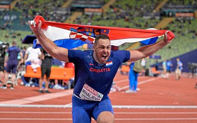 Bilder des Jahres 2022, Sport 08 August Sport Themen der Woche KW33 Sport Bilder des Tages 15.08.2022, European Championchips München 2022, Leichtathletik im Olympiastadion München, Kugelstoßen Männer Finale, Sieger Filip Mihaljevic (Kroatien) jubelt