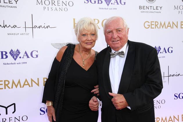 Bilder des Jahres 2022, Sport 09 September Sport Themen der Woche KW35 Sport Bilder des Tages Boxen: Herqul 2022 - German Boxing Award, Berlin, 04.09.2022 Ulli Wegner und Frau Margot Berlin Germany