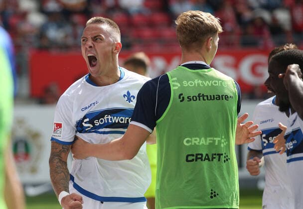 Bilder des Jahres 2022, Sport 09 September Sport Themen der Woche KW36 2:0 Darmstadt durch Phillip Tietz (9, Darmstadt), Torjubel, 11.09.2022, Fußball, 2. Bundesliga, FC Kaiserslautern - SV Darmstadt 98, 8. Spieltag, Saison 2022 23, Fritz Walter Stadion, Kaiserslautern, Deutschland, zmdz, ** DFB & DFL regulations prohibit any use of photographs as image sequences and or quasi-video. ** FC Kaiserslautern - SV Darmstadt 98