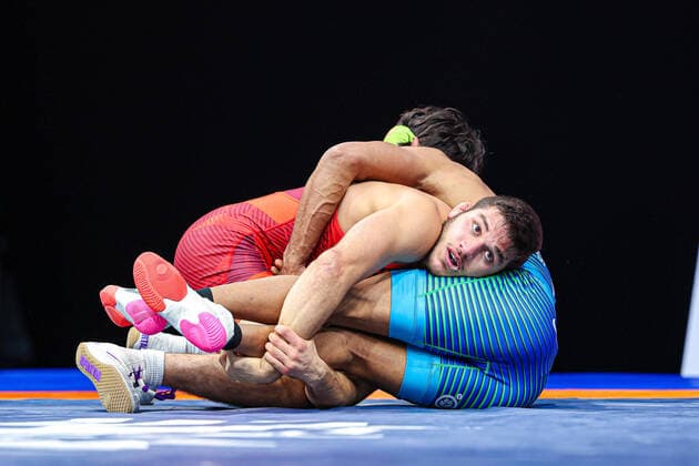 Bilder des Jahres 2022, Sport 09 September Sport Themen der Woche KW37 Sport Bilder des Tages Senior Wrestling World Championships 2022 65kg FS - John Michael DIAKOMIHALIS (USA) df. Bajrang BAJRANG (IND) Belgrad Stark Arena Serbia
