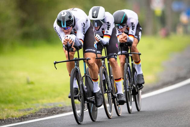 Bilder des Jahres 2022, Sport 09 September Sport Themen der Woche KW38 Sport Bilder des Tages ARNDT Nikias, STEIMLE Jannik, HEIDEMANN Miguel: UCI Road cycling, Rad, Radsport, Strasse World Championships 2022 ARNDT Nikias - STEIMLE Jannik - HEIDEMANN Miguel ( GER ) Germany Querformat - quer - horizontal - Landscape - Event Veranstaltung: UCI Road Cycling World Championships 2022 - Category Kategorie: Cycling - Road Cycling World Championships - Elite Men & Women - Location Ort: Australia - Start: Wollongong - Finish: Wollongong - Discipline: Mixed Relay ( MR ) - Distance: 28,2 km - Date Datum: 21.09.2022 Wednesday Day 4 -