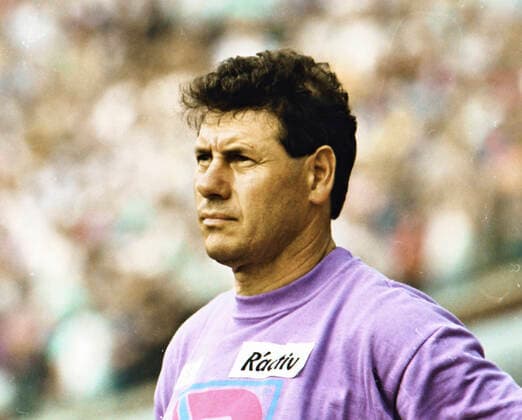 Aus 2. BL. Saison 1992 93 Hannover 96 - VfL Wolfsburg 3:1 am 27.07 2992. Im Foto: Han96 Trainer Eberhard Vogel