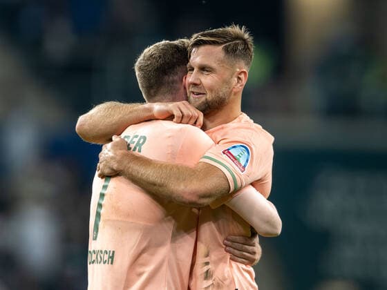 Marvin Duksch (SV Werder Bremen, 07) und Niklas Fuellkrug (SV Werder Bremen, 11) jubeln, GER, TSG 1899 Hoffenheim vs. Werder Bremen, Fussball, Bundesliga, 9. Spieltag, Spielzeit 2022 2023, 07.10.2022, DFB DFL regulations prohibit any use of photographs as image sequences and or quasi-video., GER, TSG 1899 Hoffenheim vs. Werder Bremen, Fussball, Bundesliga, 9. Spieltag, Spielzeit 2022 2023, 07.10.2022 Sinsheim Copyright: xEibner-Pressefoto SaschaxWaltherx EP_EER