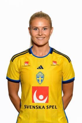 221010 Amanda Nilden of the Swedish women s national football team poses for a portrait on October 10, 2022 in Göteborg. Photo: Carl Sandin BILDBYRAN kod CS CS0317 fotboll football soccer fotball porträtt portraits sverige sweden dam bbeng Copyright: CARLxSANDIN BB221010CS086