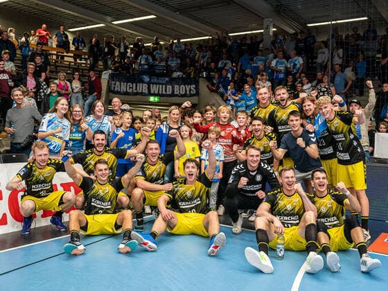 Bilder des Jahres, Sport 10 Oktober Sport Themen der Woche KW43 Frisch Auf Goeppingen vs. TVB Stuttgart, 1. Bundesliga, Handball, Herren, 27.10.2022 Frisch Auf Goeppingen vs. TVB Stuttgart, 1. Bundesliga, Handball, Herren, 27.10.2022 Goeppingen Copyright: xEIBNER MichaelxSchmidtx EP_MST