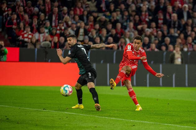 Bilder des Jahres, Sport 11 November Tor zum 1:0 in der 6. Minute durch Jamal Musiala (FC Bayern Muenchen, 42), GER, FC Bayern Muenchen (FCB) vs. SV Werder Bremen (SVW), Fussball, Bundesliga, 14. Spieltag, Spielzeit 2022 2023, 08.11.2022, DFB DFL regulations prohibit any use of photographs as image sequences and or quasi-video., GER, FC Bayern Muenchen (FCB) vs. SV Werder Bremen (SVW), Fussball, Bundesliga, 14. Spieltag, Spielzeit 2022 2023, 08.11.2022 Muenchen Copyright: xEibner-Pressefoto SaschaxWaltherx EP_EER