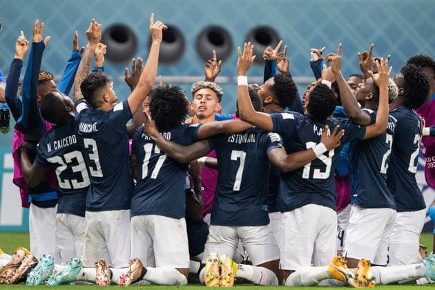 Bilder des Jahres, Sport 11 November Sport Themen der Woche KW47 Sport Bilder des Tages 221125 Players of Ecuador celebrate the 1-1 goal by Enner Valencia of Ecuador during the FIFA World Cup, WM, Weltmeisterschaft, Fussball 2022 football match between Netherlands and Ecuador on November 25, 2022 in Doha. Photo: Joel Marklund BILDBYRAN kod JM JM0388 bbeng fotboll football soccer fotball vm fotbolls-vm fotball-vm fotbolls-vm 2022 fifa world cup 2022 nederländerna holland netherlands ecuador jubel Copyright: JOELxMARKLUND BB221125JM099