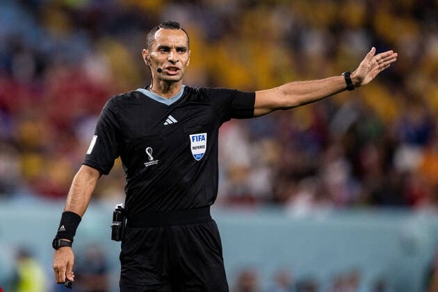 221130 Referee Mustapha Ghorbal during the FIFA World Cup, WM, Weltmeisterschaft, Fussball 2022 football match between Australia and Denmark on November 30, 2022 in Doha. Photo: Joel Marklund BILDBYRAN kod JM JM0395 bbeng fotboll football soccer fotball vm fotbolls-vm fotball-vm fotbolls-vm 2022 fifa world cup 2022 australien australia danmark denmark Copyright: JOELxMARKLUND BB221130JM109