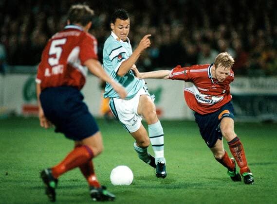 Malmö 1999-09-27 Malmö FF - Örgryte IS, 1-1. Zlatan Ibrahimovic med t.v. Anders Prytz och Brynjar Gunnarsson. Foto Peter Frennesson Sydsvenskan SCANPIX **OUT Kvällsposten, Skanska Dagbladet, Metro Skane**
