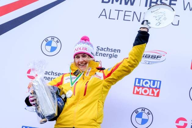 Bilder des Jahres 2023, Sport 01 Januar Sport Themen der Woche KW02 Sport Bilder des Tages IBSF Weltcup Bob+Skeleton in Altenberg am 14.01.2023. Monobob Damen. Siegerehrung. 2. Platz: Laura Nolte (GER).
