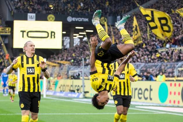 Bilder des Jahres 2023, Sport 02 Februar Sport Themen der Woche KW05 Sport Bilder des Tages Fußball: 1. Bundesliga, Saison 2022 2023, 19. Spieltag, Borussia Dortmund - SC Freiburg am 04.02.2023 in Dortmund (Nordrhein-Westfalen). Dortmunds Karim Adeyemi bejubelt seinen Treffer zum 2:1 WICHTIGER HINWEIS: Gemäß den Vorgaben der DFL Deutsche Fußball Liga bzw. des DFB Deutscher Fußball-Bund ist es untersagt, in dem Stadion und oder vom Spiel angefertigte Fotoaufnahmen in Form von Sequenzbildern und oder videoähnlichen Fotostrecken zu verwerten bzw. verwerten zu lassen. Copyright: xKirchner MarcoxSteinbrennerx