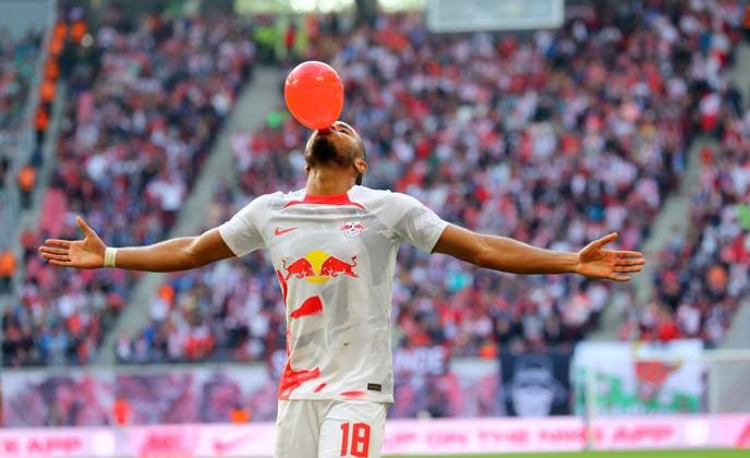 RB Leipzig - Bremen Bundesliga Leipzig,Ê14.05.2023, Red Bull Arena, Fussball, Bundesliga, Spieltag 32 , ÊRB LEIPZIG vs. SV WERDER BREMEN , RB Torjubel nach VAR aberkannten Treffer. Im Bild: Der vermeintliche Torschützen Christopher Nkunku (18, RB Leipzig) , Fotos: PICTURE POINT Roger Petzsche ,Ê Nur für journalistische Zwecke. Only for editorial use! DFL regulations prohibit any use of photographs as image sequences and or quasi-video. ,Ê Veröffentlichung ist honorarpflichtig, zzgl. MwSt. ,Ê ,