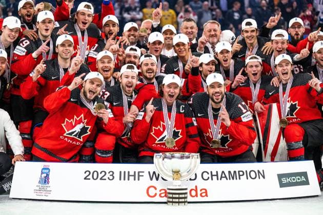 Bilder des Jahres 2023, Sport 05 Mai Sport Themen der Woche KW21 Sport Bilder des Tages 230528 Players of Canada celebrate with the trophy after winning the 2023 IIHF Ice hockey, Eishockey World Championship, WM, Weltmeisterschaft final game between Canada and Germany on May 28, 2023 in Tampere. Photo: Joel Marklund BILDBYRAN kod JM JM0489 bbeng ishockey ice hockey ishockey-vm 2023 ishockey-vm vm 2023 iihf ice hockey world championship final kanada canada germany tyskland jubel världsmästare vm-mästare Copyright: JOELxMARKLUND BB230528JM158