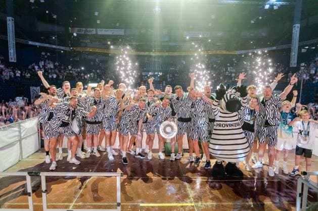 Bilder des Jahres 2023, Sport 06 Juni Sport Themen der Woche KW23 Sport Bilder des Tages Meisterparty THW Kiel Der THW Kiel feiert seine 23. Deutsche Handballmeisterschaft Kiel Schleswig-Holstein Deutschland