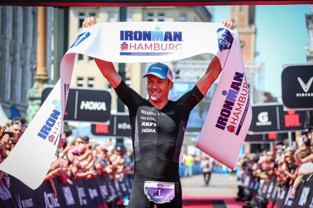 Bilder des Jahres 2023, Sport 06 Juni Bilder des Jahres 2023, Sport 06 Juni Ironman Hamburg - Denis Chevrot 12.06.23: Denis Chevrot (Frankreich) verteidigt seinen Europameisterschaftstitel beim Ironman Hamburg 2023 Hamburg Hamburg Deutschland